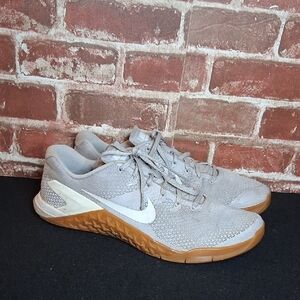Nike Metcon 4 Atmosphere Shoes Mens Size 11 Grey Gum Running Athletic